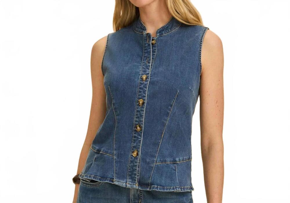 NEW FDJ women's button up vest in medium wash blue